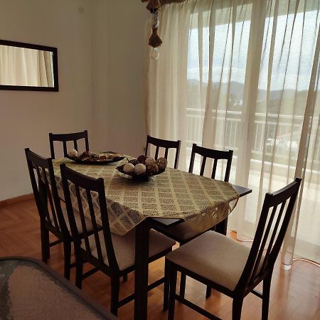 Thea Court Clio & Erato Apartments PalaiónTsiflíkion Buitenkant foto
